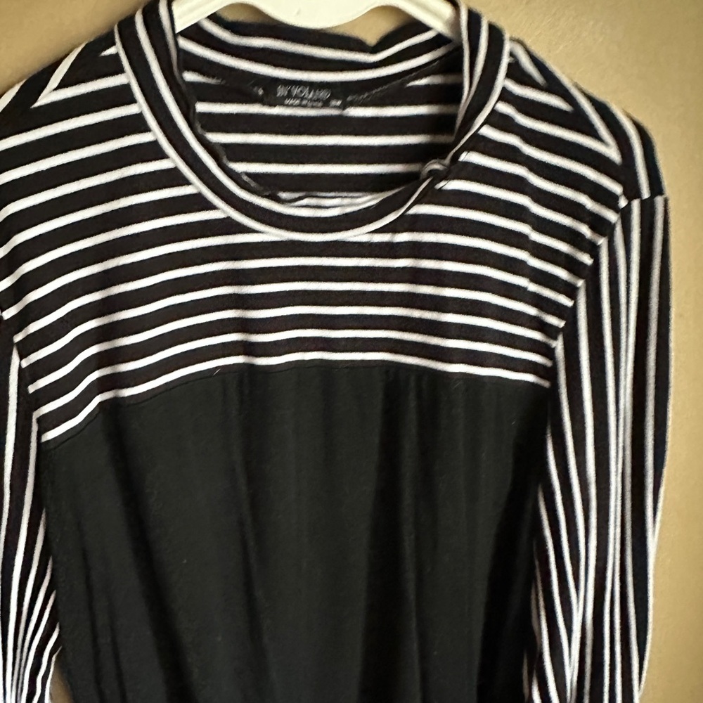 In’Voiland black and white striped blouse